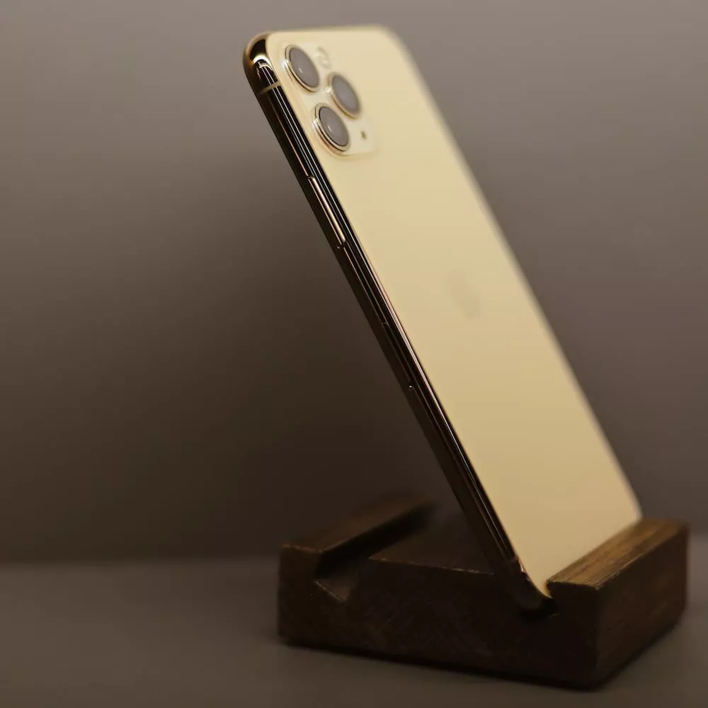 Купить б/у iPhone 11 Pro 256GB (Gold) (Отличное состояние) — цены